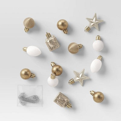 25ct Assorted Shatter-Resistant Christmas Tree Ornament Set - Wondershop™