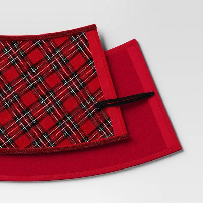  25'' Christmas Roll Up Plaid Tree Collar Red/Green - Wondershop™